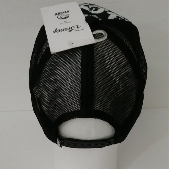 Disney Neff Black White Mickey Mouse Faces Hat - Picture 6 of 13